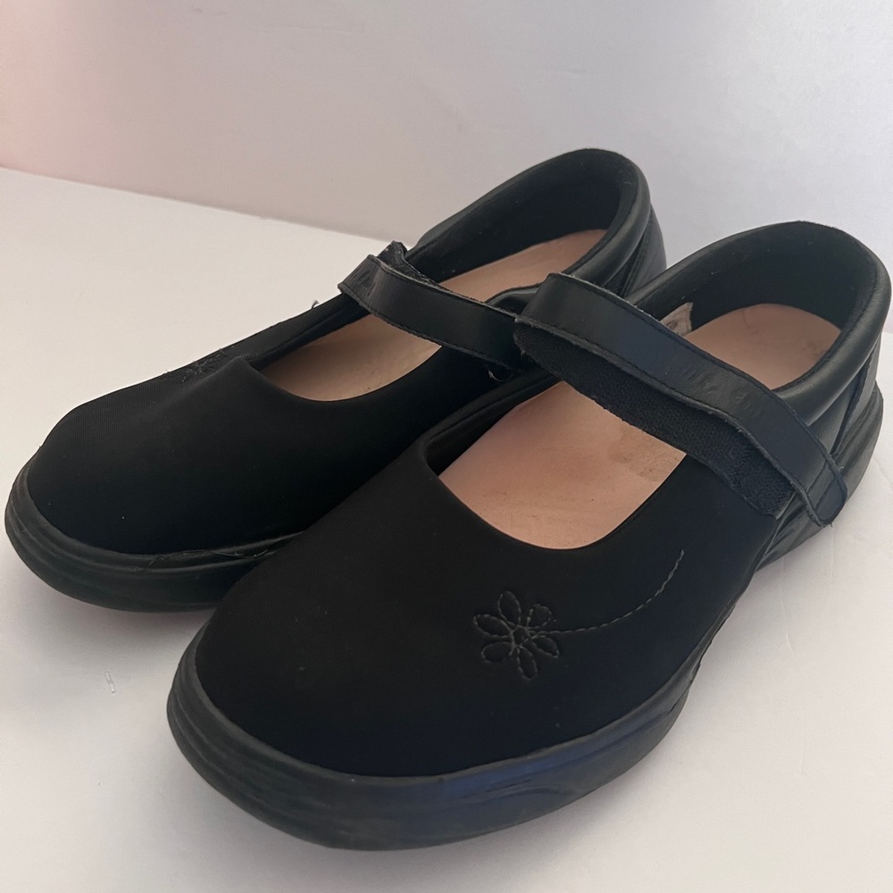 Mt Emey Womens Black Leather Mary Jane Comfort Shoes Size 11 Width SE (XW).